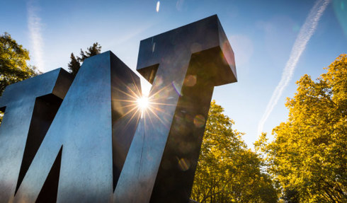 bronze W sculpture on UW campus
